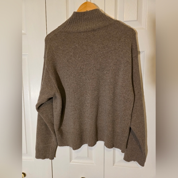 Bianco & Blu Cashmere And Wool Blend    Mock Neck Tan Italian Made Sweater XL - Picture 5 of 7